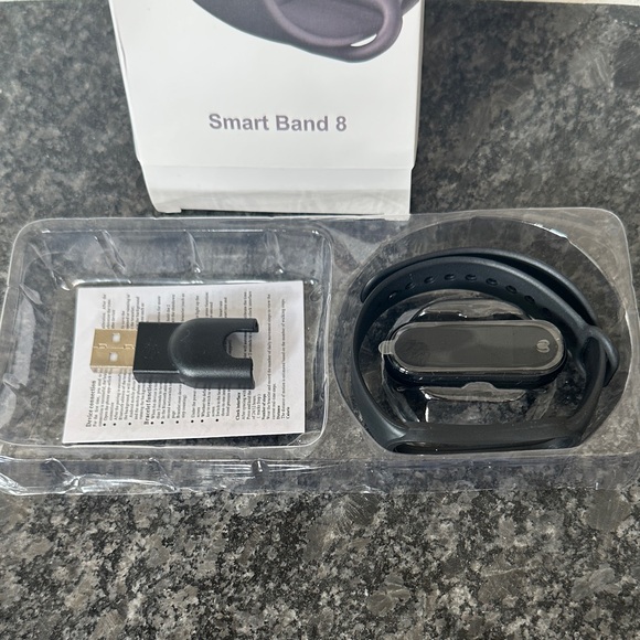 Black Smart Band 8 - Picture 3 of 3